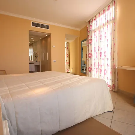 Hotel Ifa Altamarena By Lopesan 4*